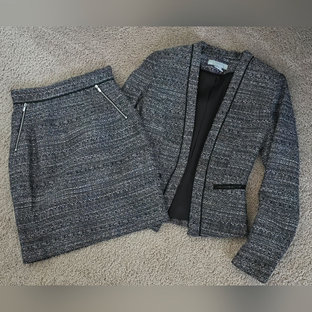 H&M blazer and skirt set size 2 fits like 00